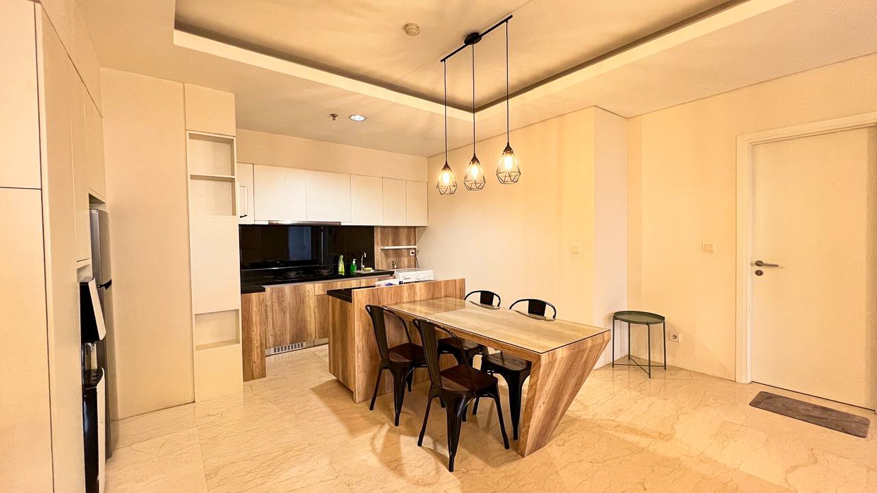 L'Avenue Apartment
