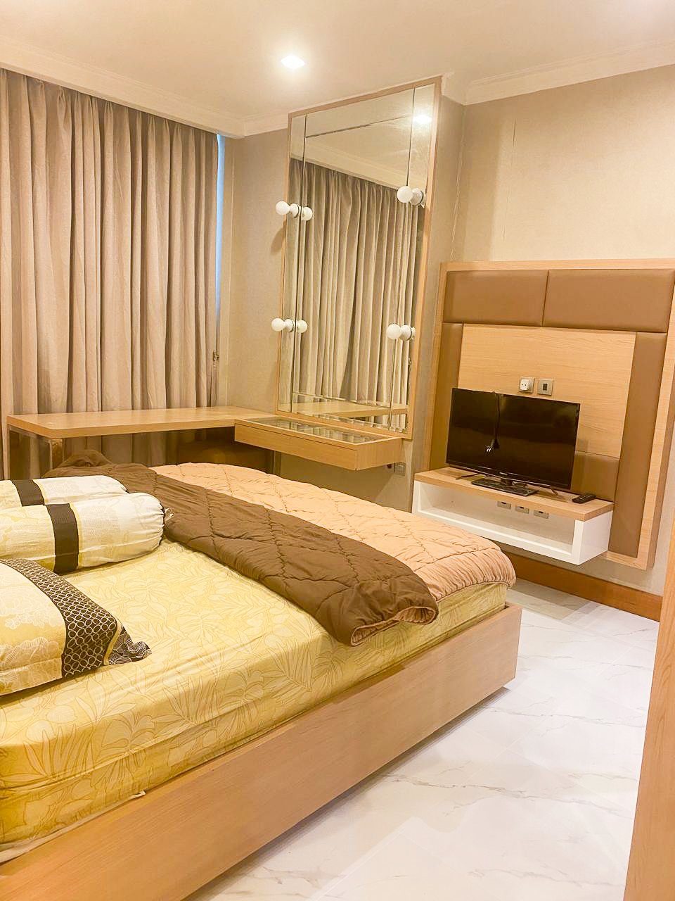 Residence 8