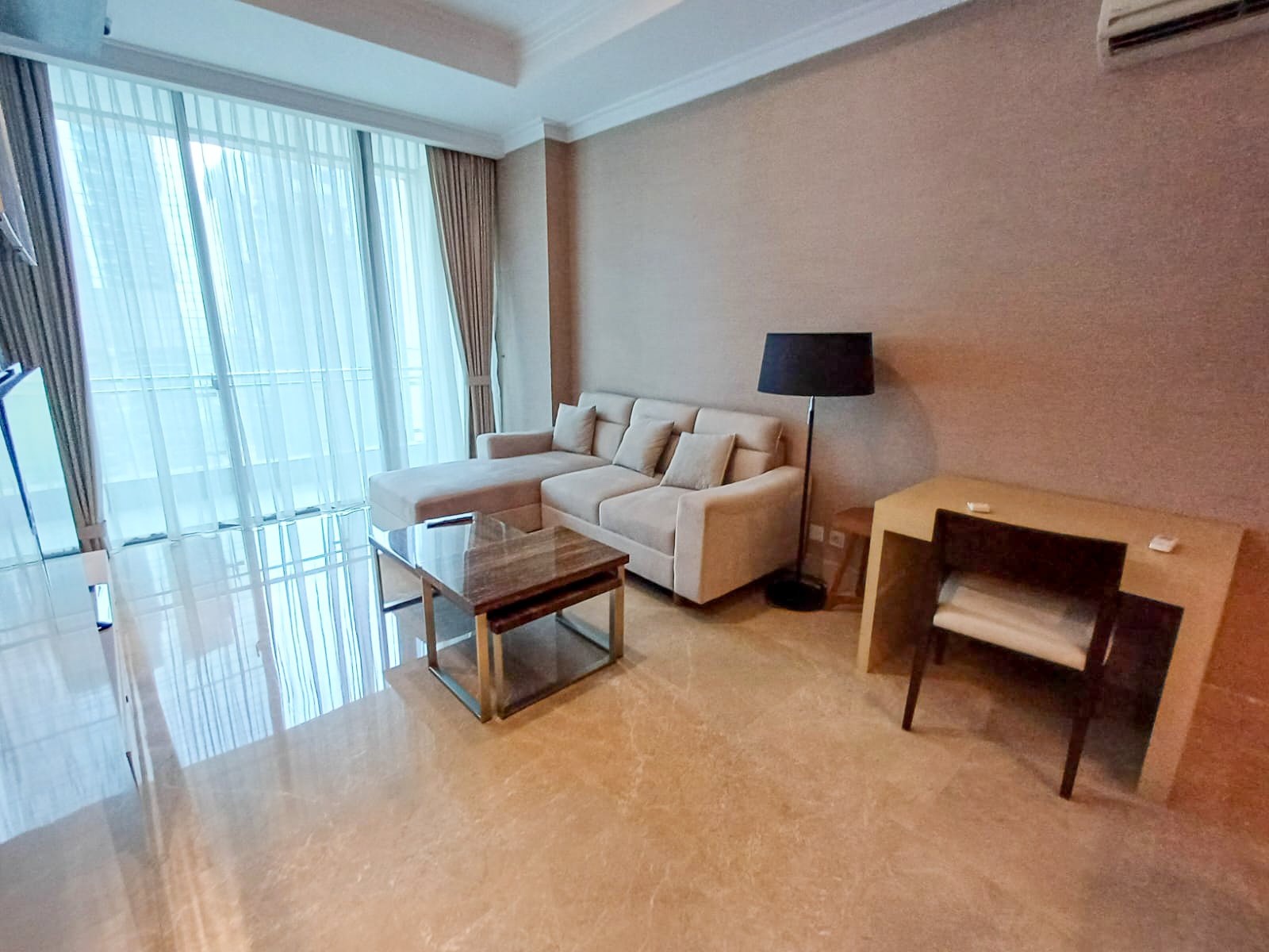 Residence 8