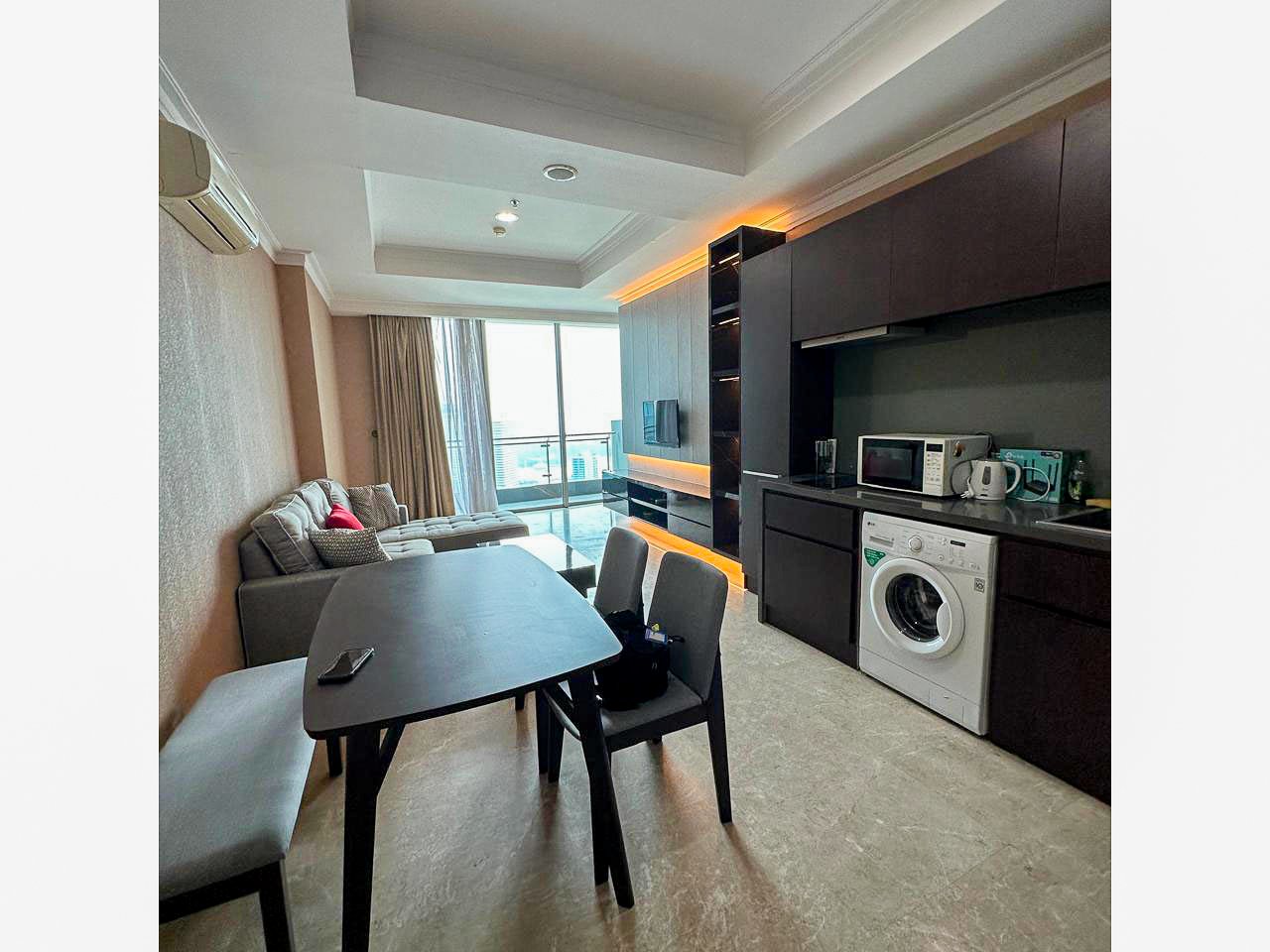 Residence 8