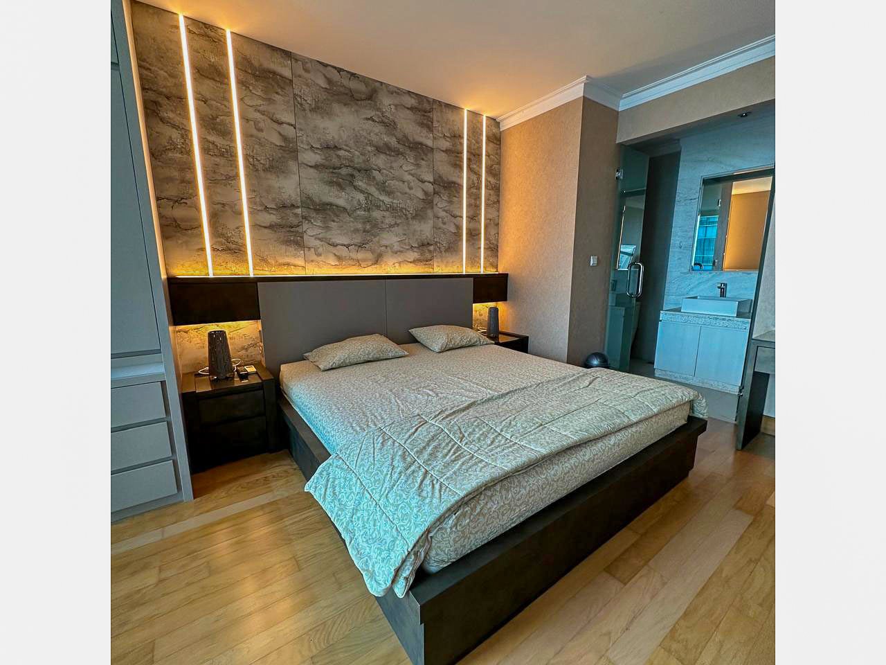Residence 8
