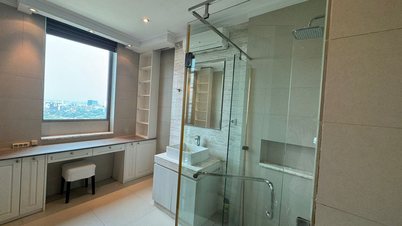 Residence 8