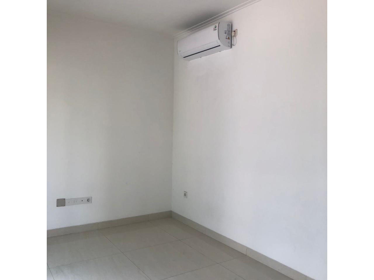 Rumah 4 Kamar PIK Jakarta