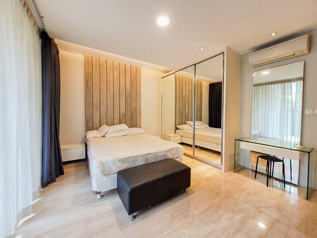 Rumah 4 Kamar Cipete Jakarta Selatan