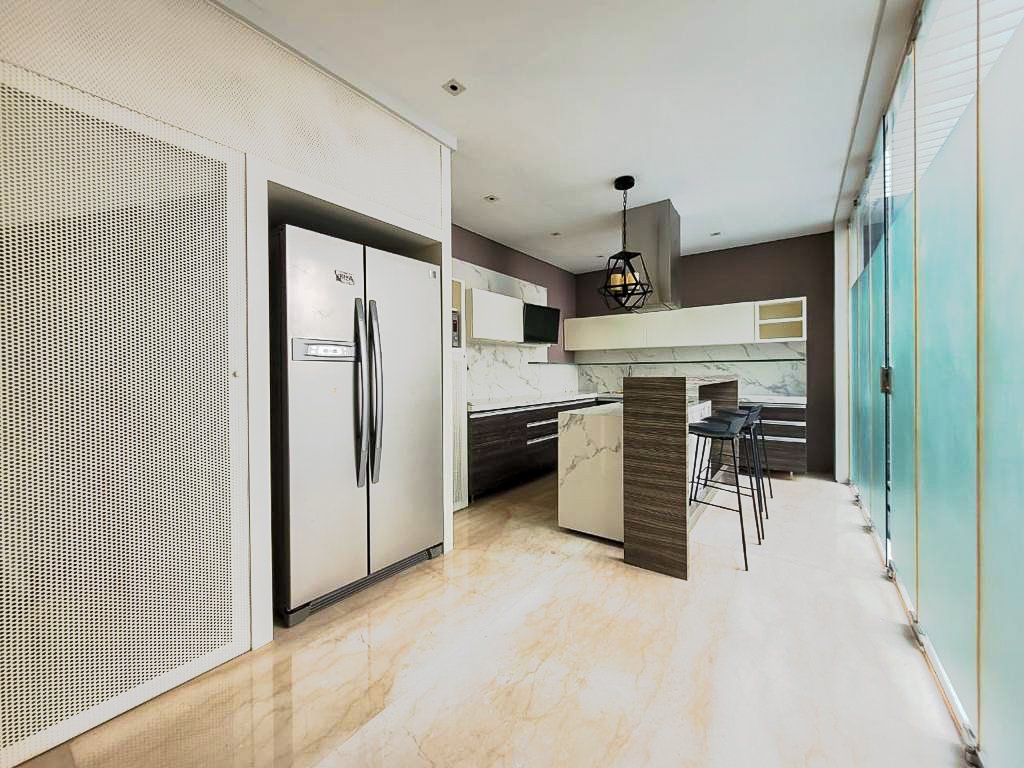 Rumah 4 Kamar Cipete Jakarta Selatan