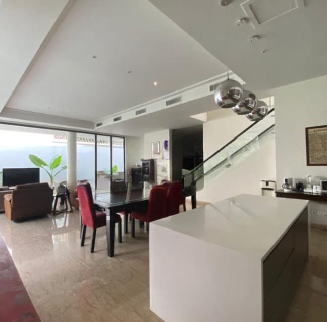 Rumah 4 Kamar Cipete, Jakarta Selatan.