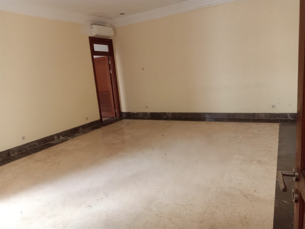 rumah 7 Kamar Menteng, Jakarta