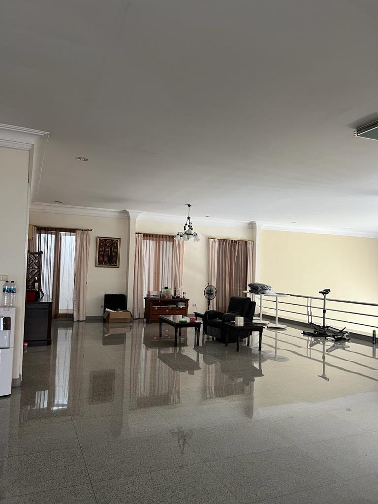 Rumah 3 Kamar Kebayoran Baru, Jakarta.