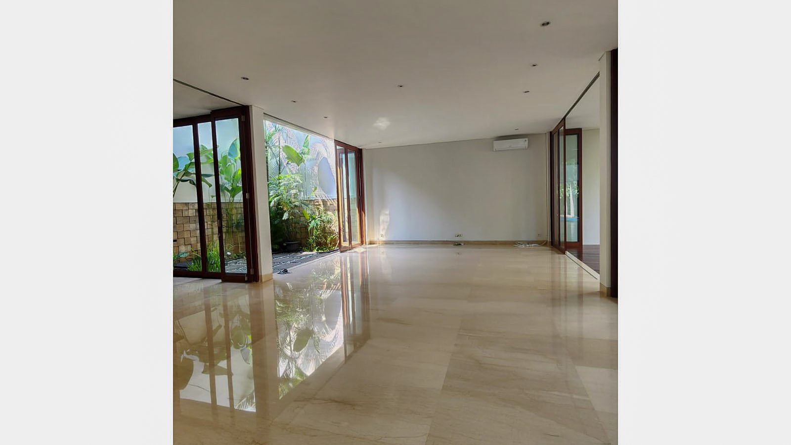 Rumah 4 Kamar Cilandak Jakarta Selatan