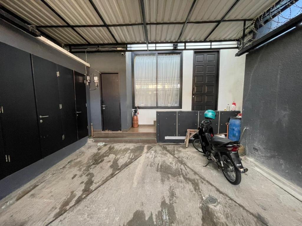 Rumah 2 Kamar Tanah Abang, Jakarta Pusat.