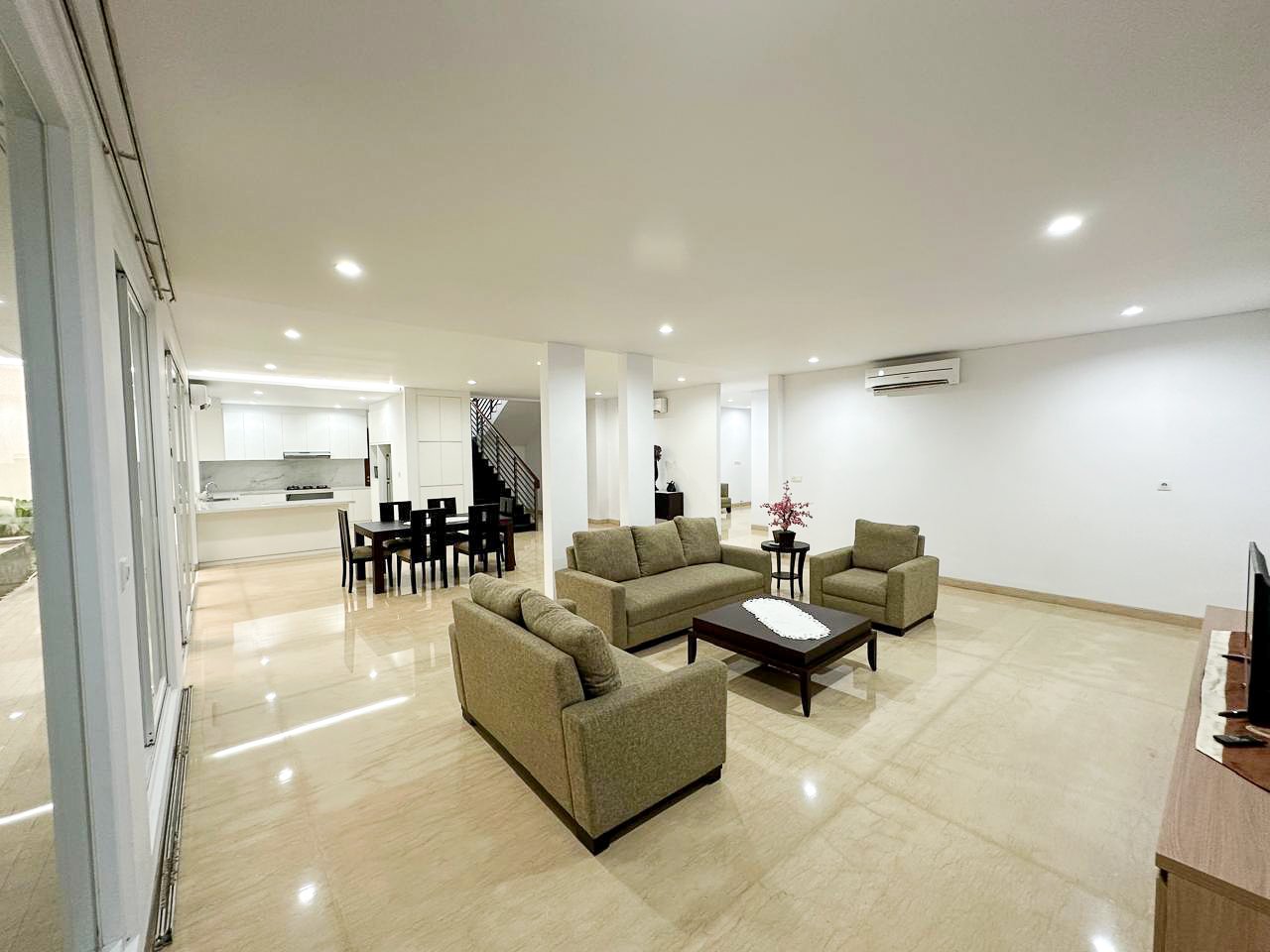 Rumah 5 Kamar Kuningan Jakarta Selatan