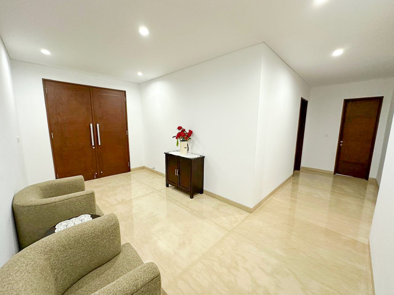 Rumah 5 Kamar Kuningan Jakarta Selatan