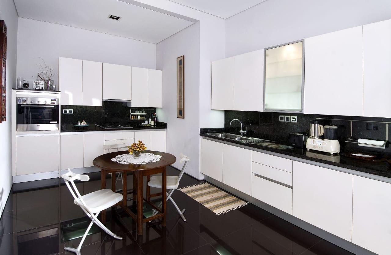 Rumah 4 Kamar Menteng Jakarta