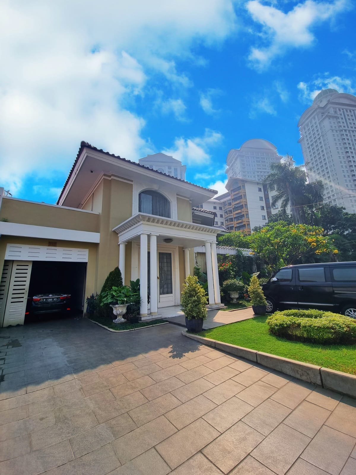 Rumah 4 Kamar Permata Hijau, Jakarta
