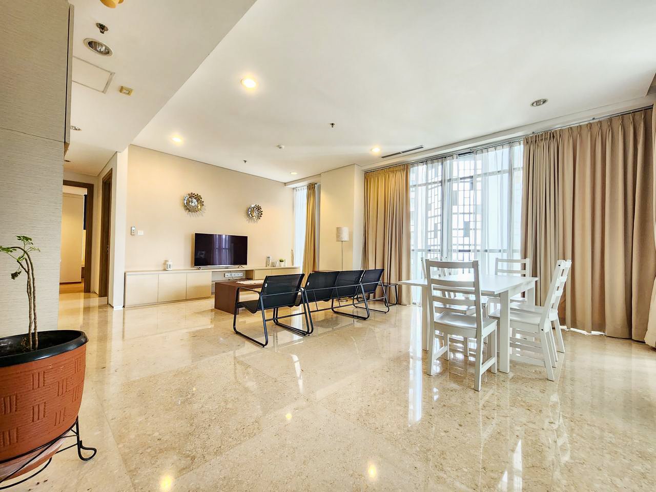 Senopati Suites