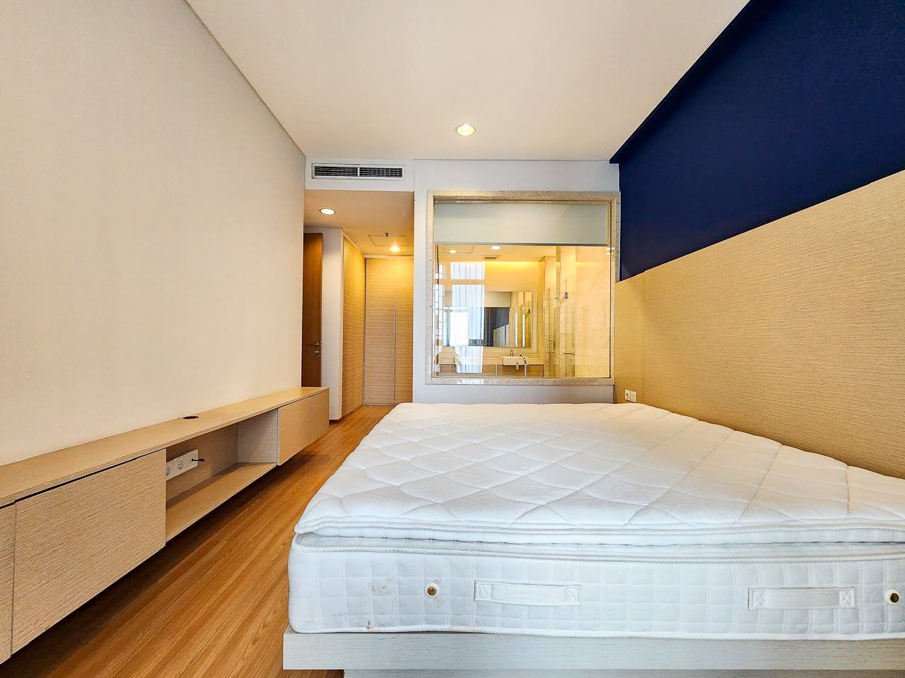 Senopati Suites