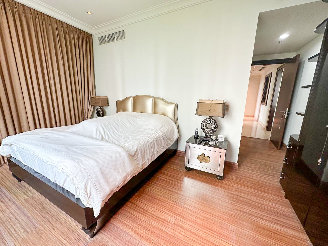The Pakubuwono View