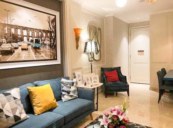 The Grove Condominium